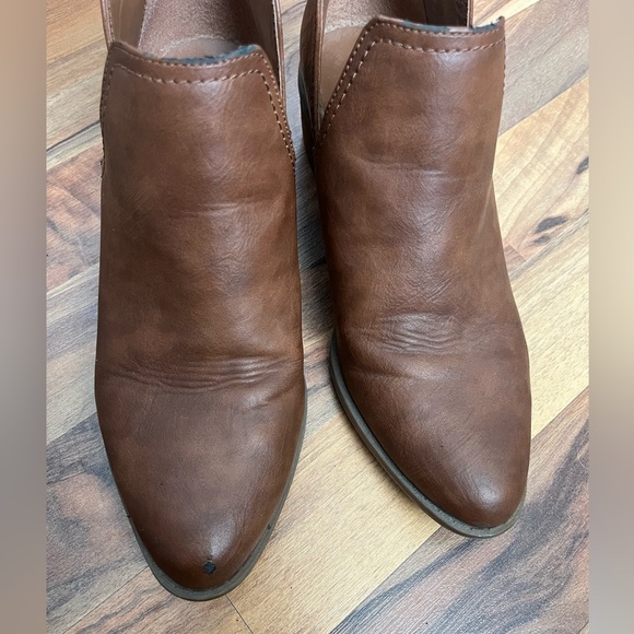 American Eagle Outfitters Brown Faux Leather Ankle Booties - Picture 9 of 9